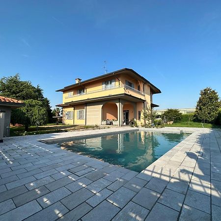 Villa 2 Cassano dʼAdda Eksteriør bilde
