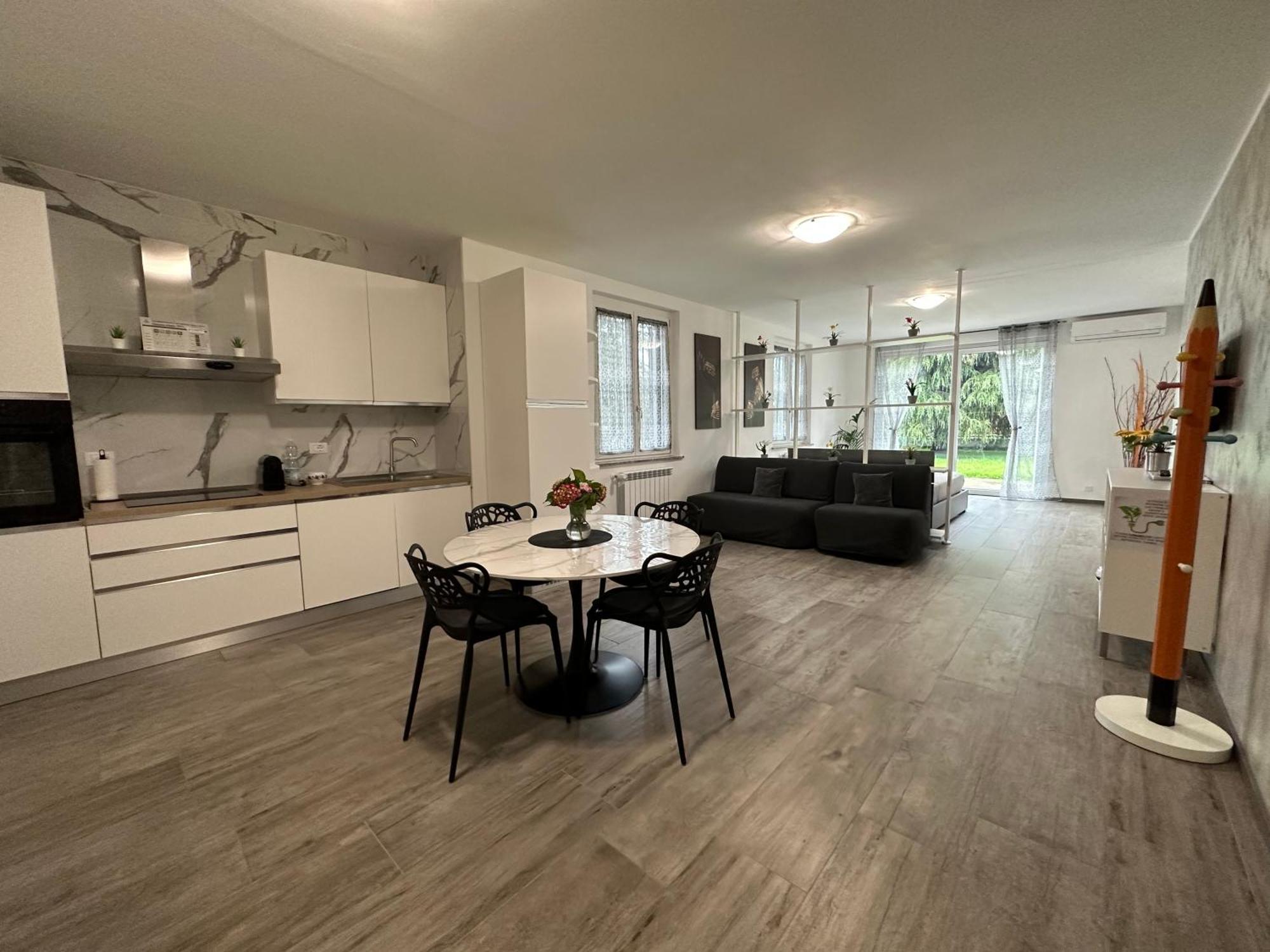 Villa 2 Cassano dʼAdda Eksteriør bilde